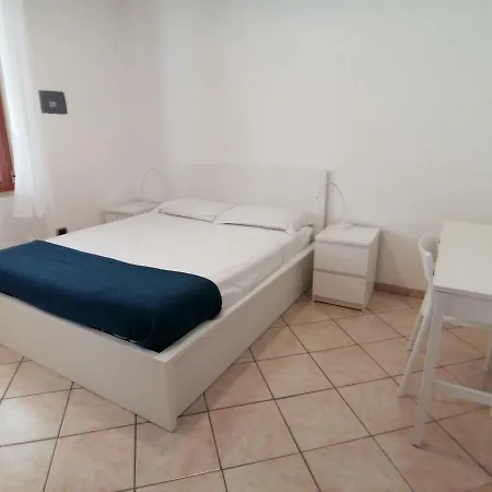 Ensuite Guest house *